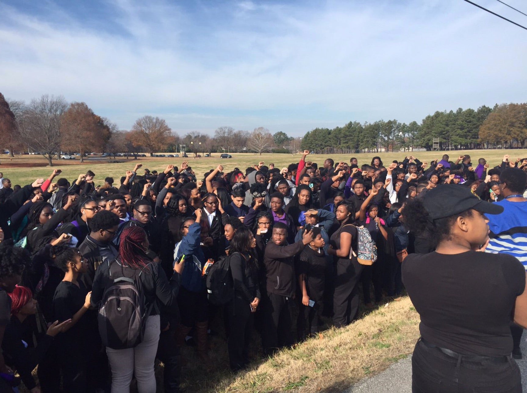 Tennessee High School Suspends Students For Exchanging Racist Messages Threatening To Hang 'Black Guys'
